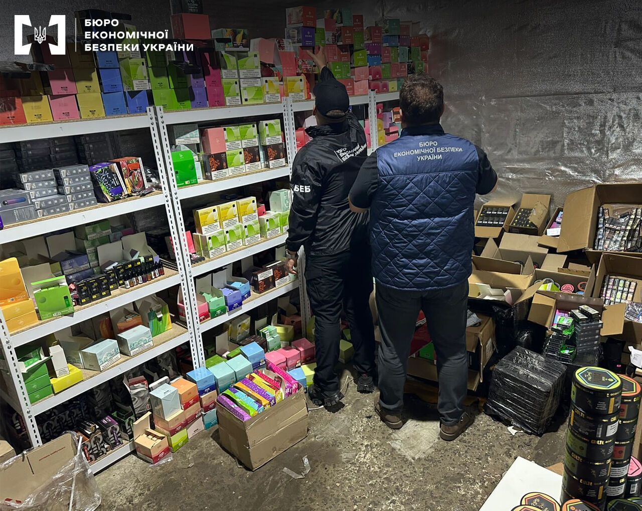 На Київщині припинили продаж підробних тютюнових виробів: вилучили "товару" на близько 4,2 млн грн. Фото