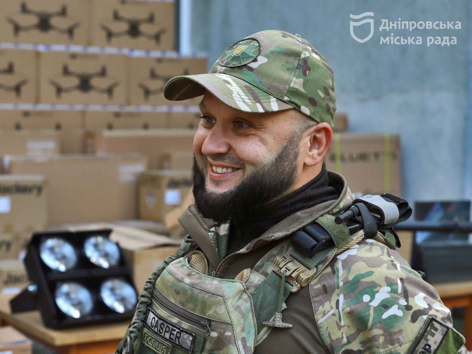 Дроны, рации и зенитные фонари: Днепр доставил на фронт крупную партию техники стоимостью около 27,5 млн грн