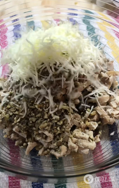 Эффектный салат ''Баклажановое кольцо'': как приготовить оригинальную сезонную закуску