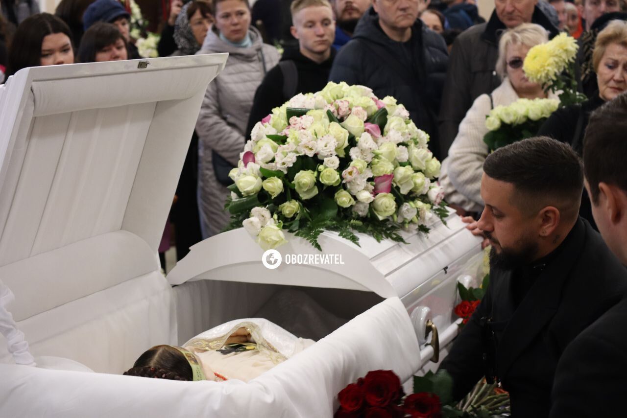 Донька Ніни Матвієнко озвучила її останнє побажання перед смертю і порівняла маму з Україною