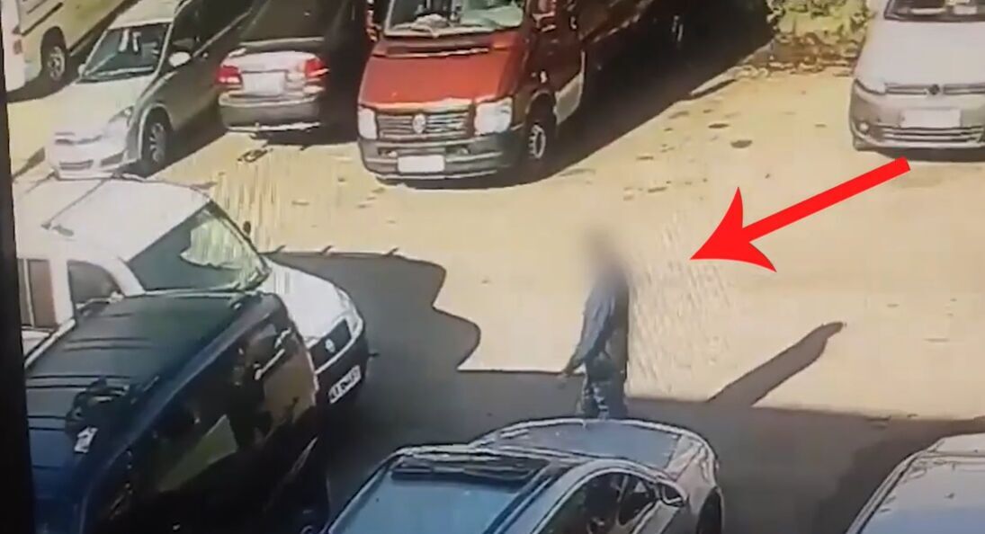 У Києві затримали чоловіка, який вкрав гроші з авто: злочин зафіксувала камера. Фото і відео