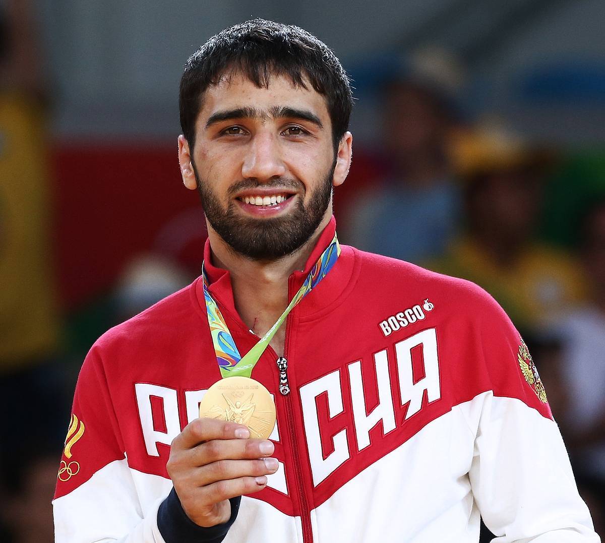 Российского олимпийского чемпиона дисквалифицировали за флаг Палестины