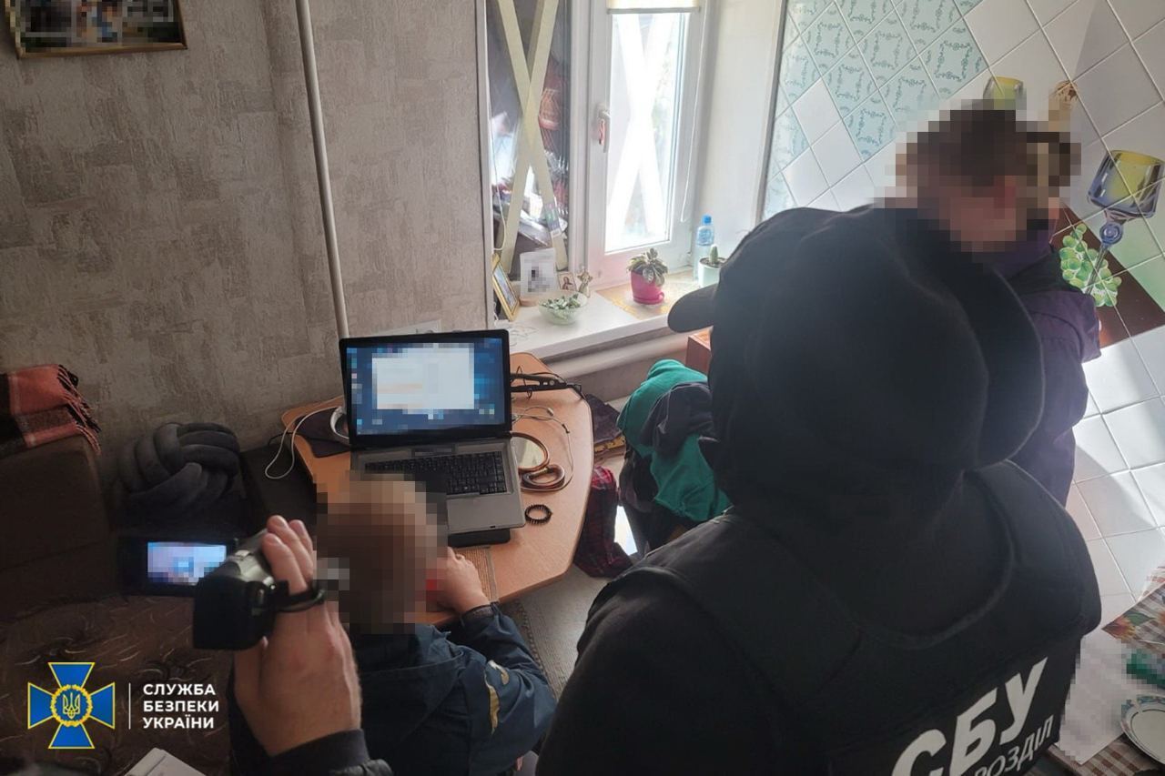 СБУ задержала корректировщицу ФСБ, которая наводила российские "Смерчи" на Краматорск. Фото
