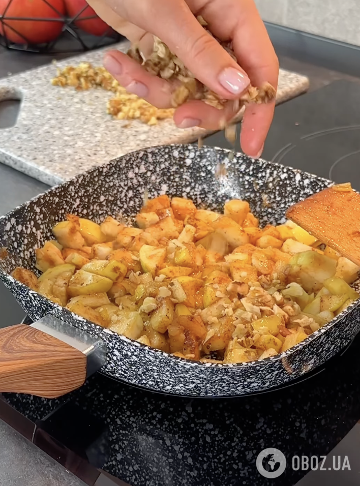 Яблочная начинка с орешками