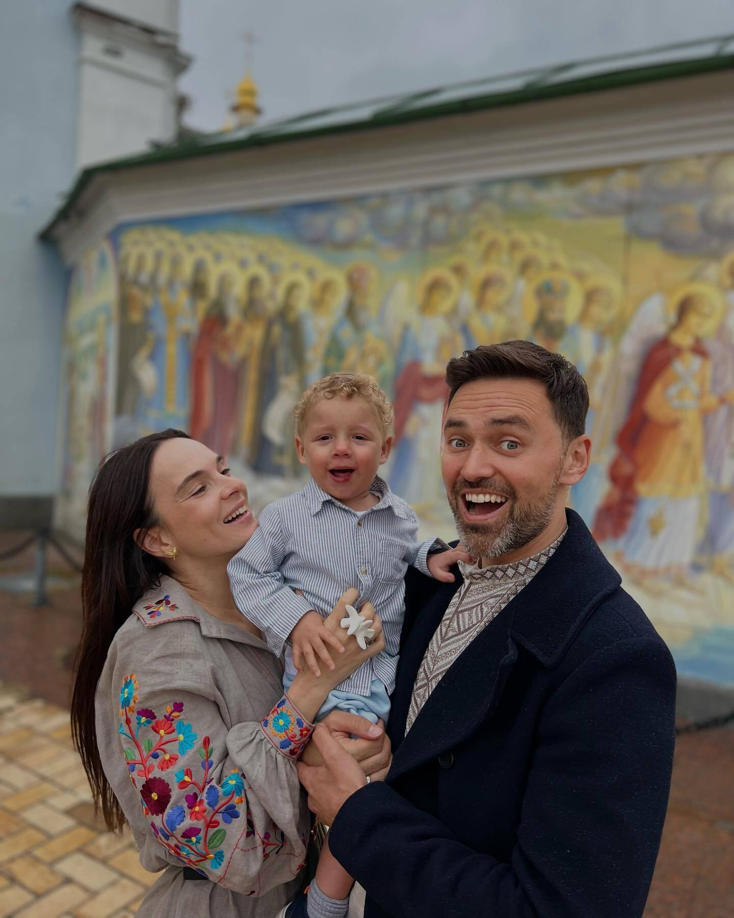 Сім'я Мірошниченків показала, як змінився Марсель після усиновлення: між фото лише чотири місяці