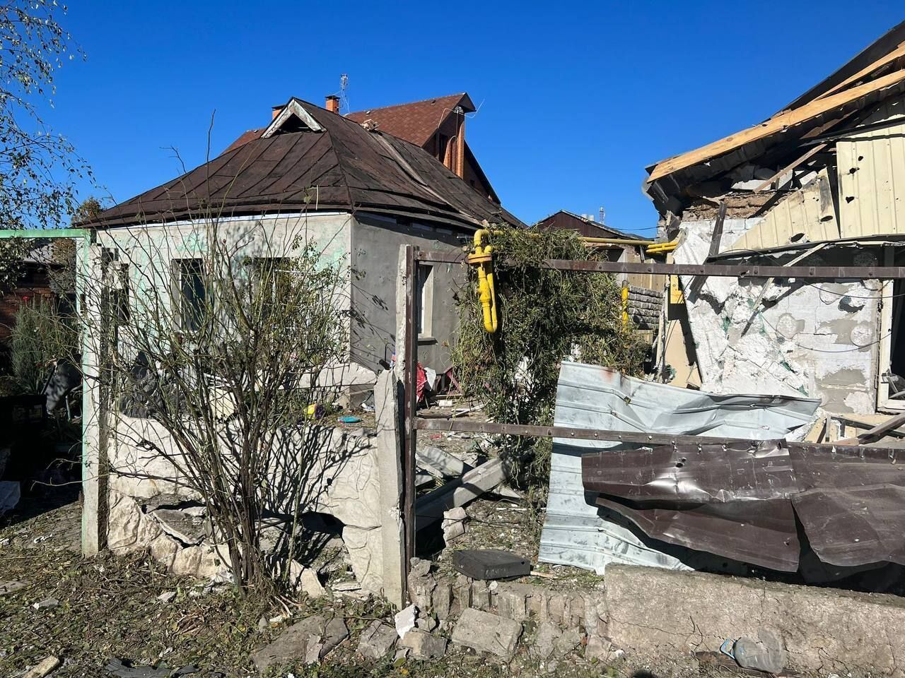 Зруйновані будинки і уламки скрізь: з'явилося відео з місця прильоту по житловому сектору на Дніпропетровщині