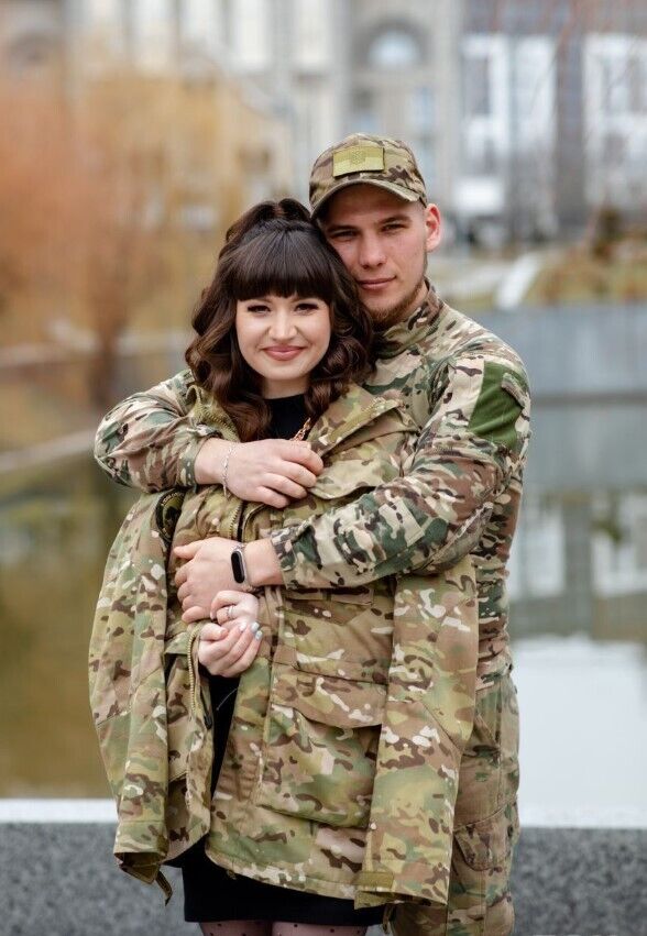 "Он очень мечтал о свадьбе": в боях за Украину погиб 24-летний воин "Мирча", сестру которого убила ракета в Виннице. Фото