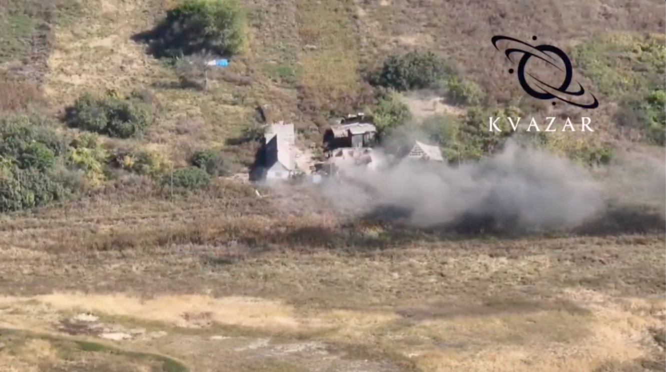 "Насипали окупантам!" Воїни ЗСУ показали, як знищили склад БК ворога. Відео