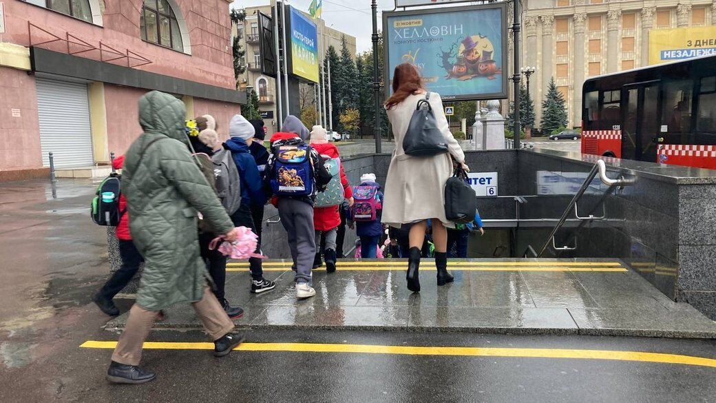 Мер Харкова пояснив, чому відкрити дитячі садочки в метро неможливо