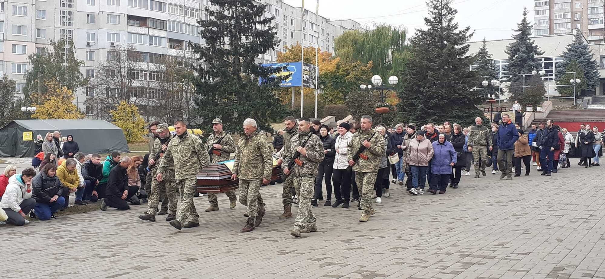 Был командиром отделения легендарных "Волков Да Винчи": на Киевщине попрощались с военнослужащим Олегом Спасибой