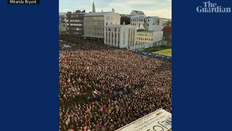 "Вы называете это равенством?": в Исландии прошла первая за 48 лет всеобщая забастовка женщин
