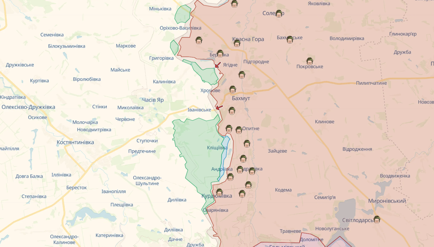 Українська аеророзвідка знищила групу окупантів, яка здійснювала інженерні роботи під Бахмутом. Відео 