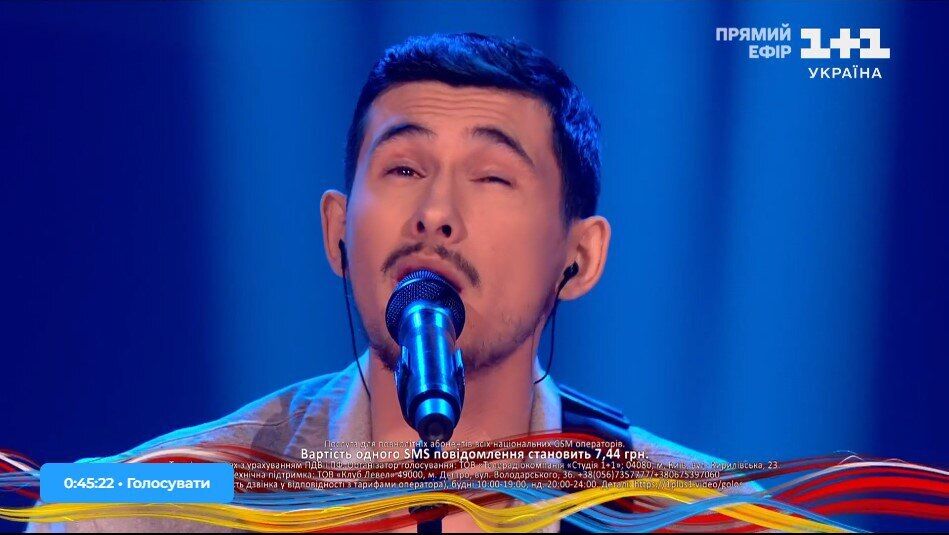 Вуличний музикант заспівав "Обійми" польською і вразив виступом у фіналі "Голосу країни-13"