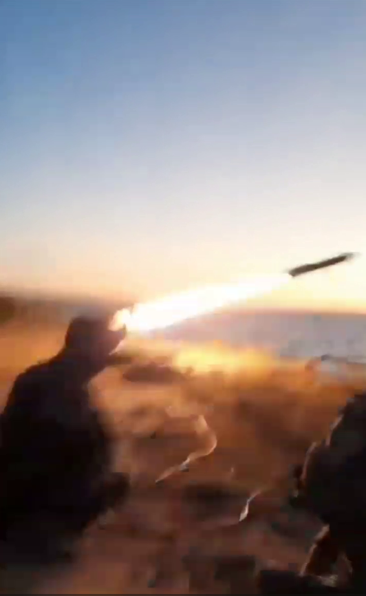 Как воины ВСУ уничтожают врага из шведского легкого противокорабельного ракетного комплекса RBS-17: видео