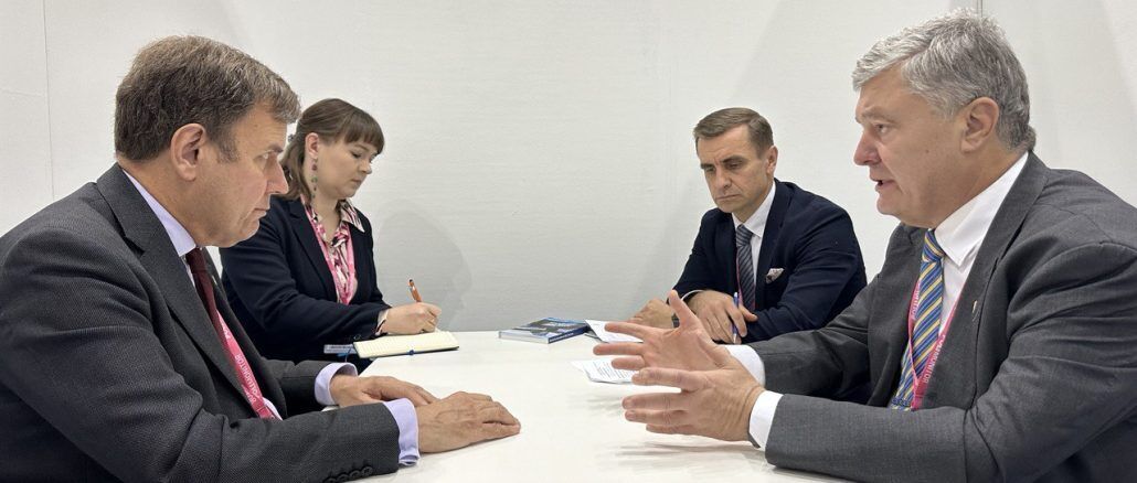 Порошенко призвал Великобританию дать Украине больше Storm Shadow и Challenger