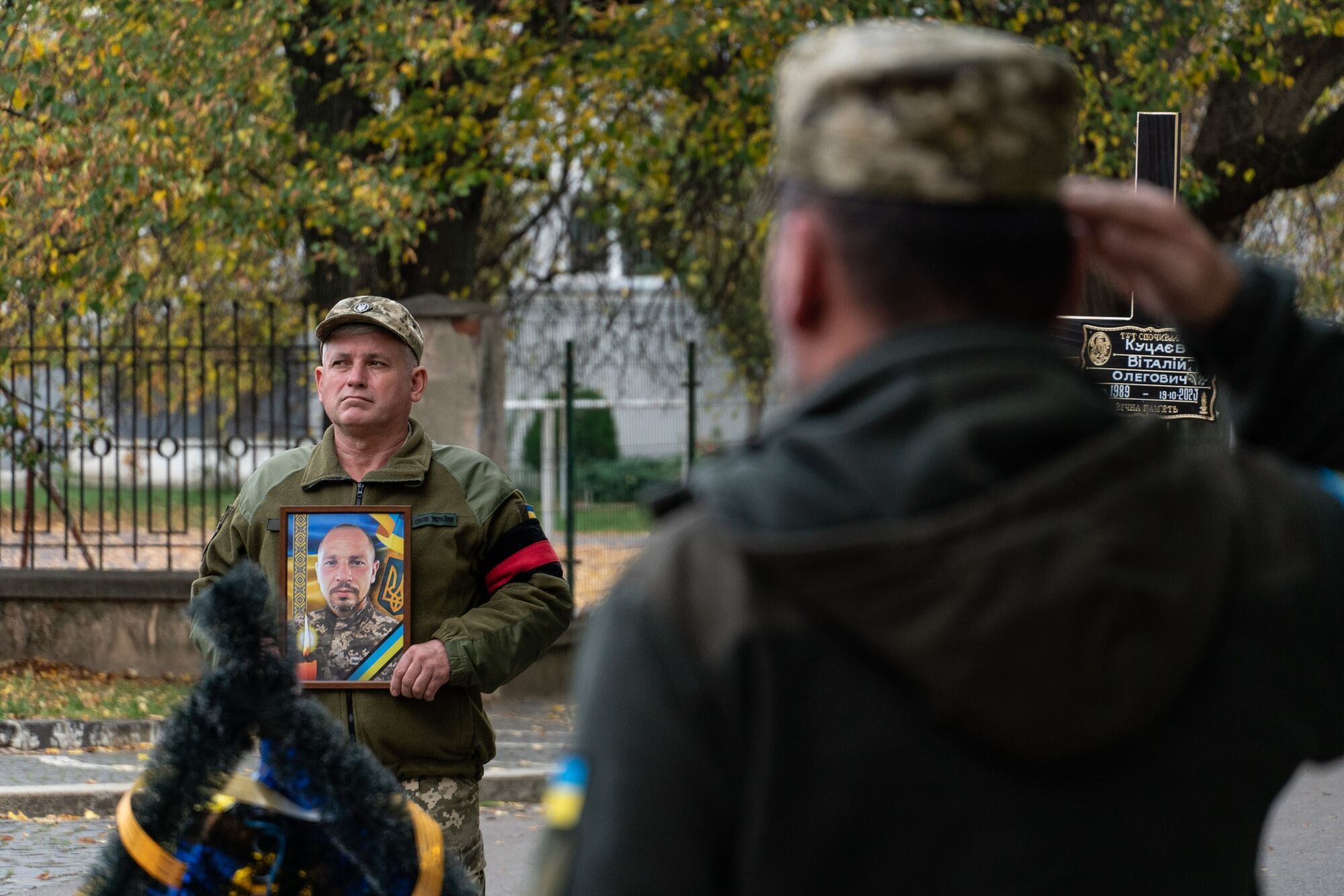 Віддав життя за волю та незалежність України: в Ужгороді провели в останню дорогу Героя Віталія Куцаєва. Фото