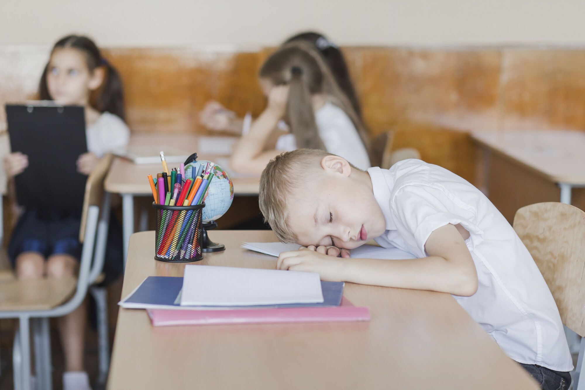 Чому діти і вчителі відчувають втому вже після першого місяця навчання і як із цим боротися