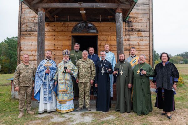 У Пирогові з’явився перший в Україні гарнізонний храм ЗСУ: його урочисто відкрив командувач ООС Наєв