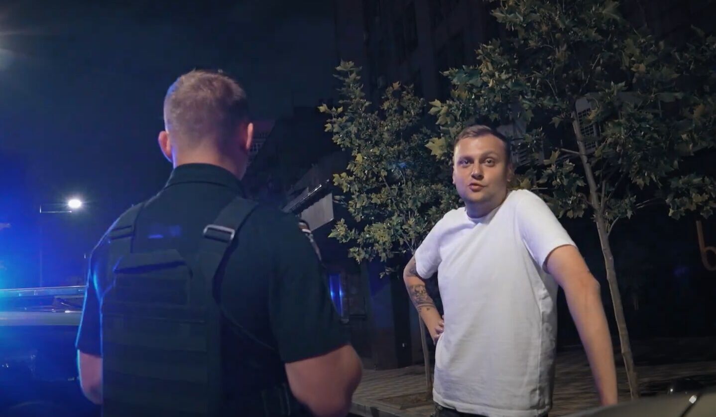 Киевский ресторан свободно работает в комендантский час, а полиция игнорирует нарушения: расследование СМИ. Видео