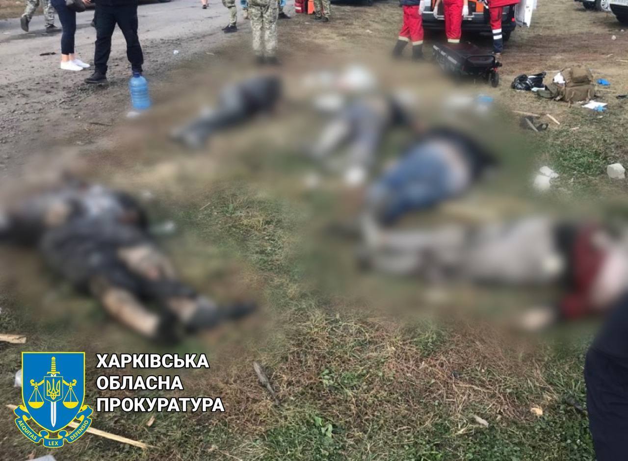 Окупанти вдарили по кафе-магазину під Куп'янськом, де проходили поминки: загинули 52 людини, серед жертв – дитина. Відео і фото 18+