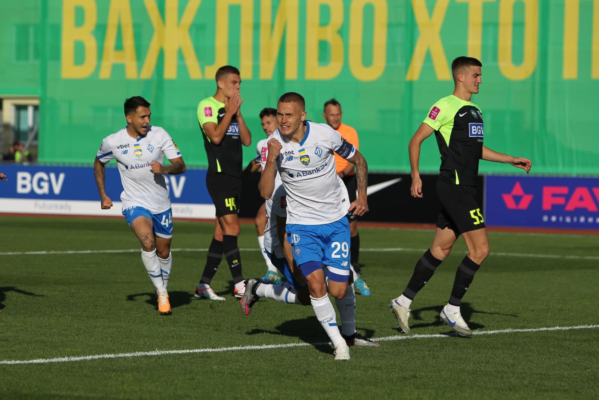 Оставил в резерве: Ребров не вызвал в сборную Украины лучшего бомбардира и двух лидеров "Динамо" на матч с Боснией