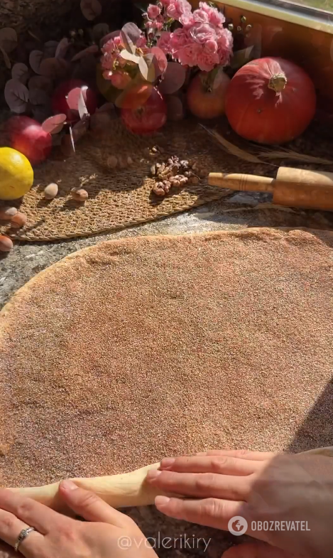 Осінні сінабони з гарбузом, які завжди виходять пухкими: як приготувати 