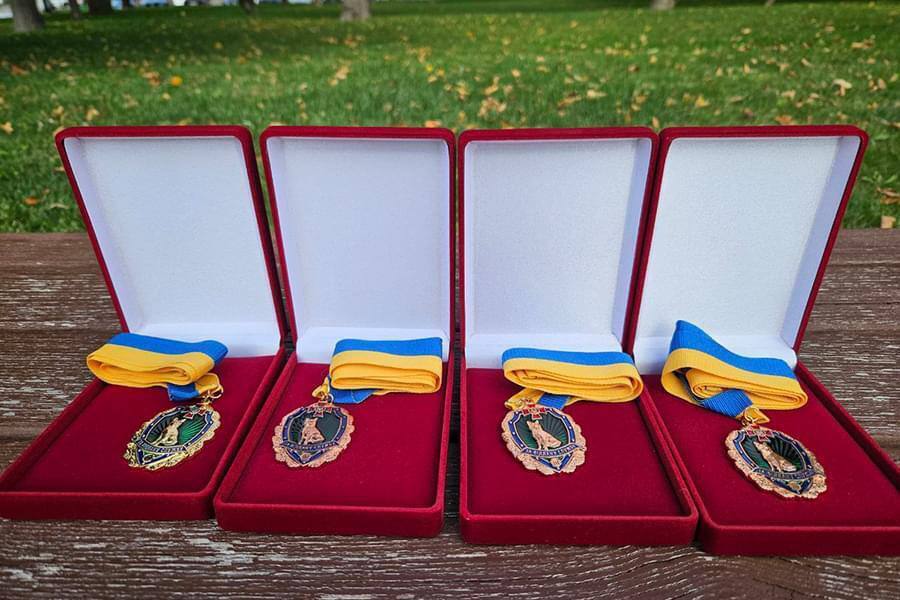 Песики-гвардійці із 5-ї Слобожанської бригади НГУ отримали медалі за віддану службу: фото