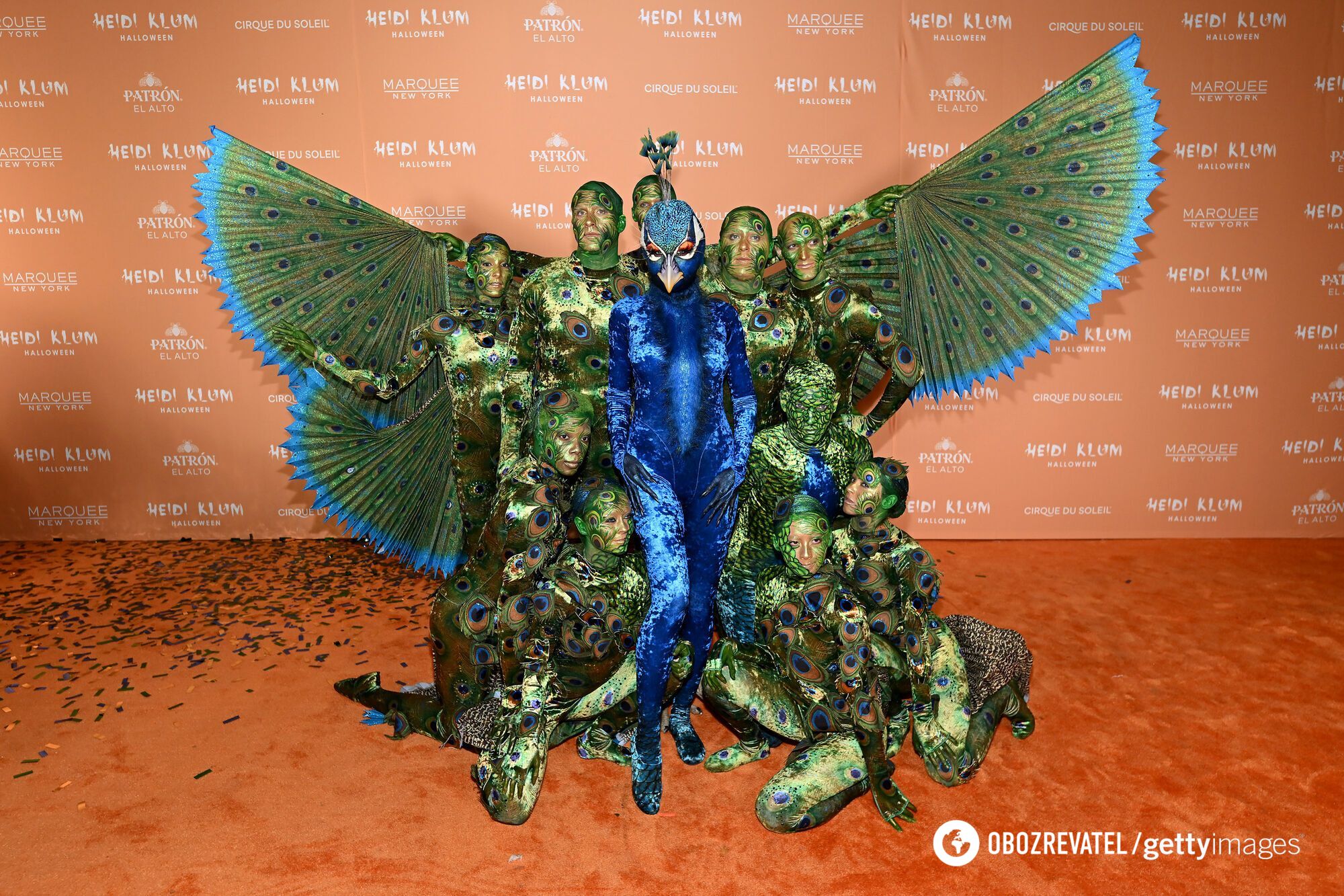 "Королева Хэллоуина" Хайди Клум снова шокировала публику: 10 самых эпатажных костюмов супермодели