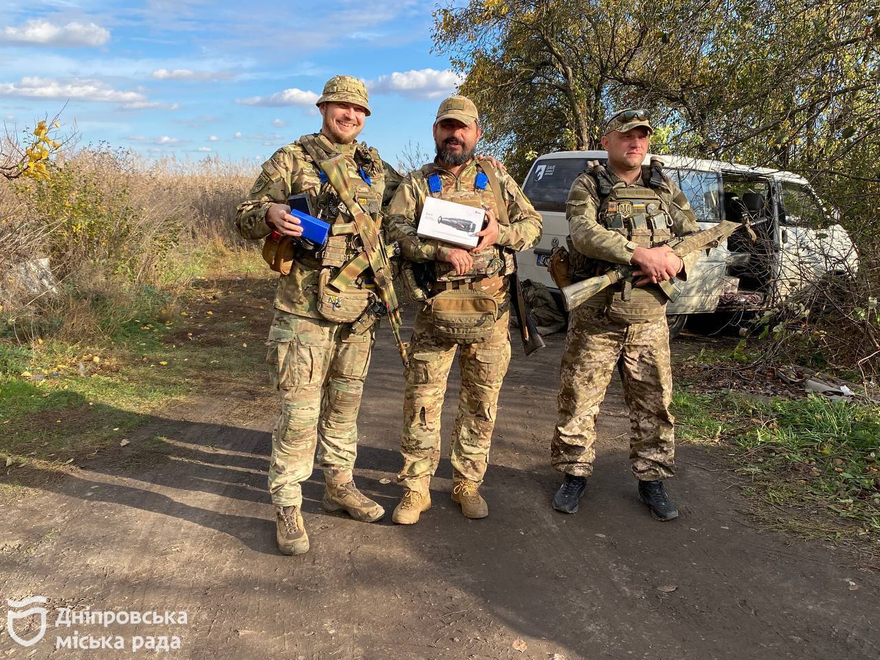 Корпус печатают на 3D принтере, а батарея – с девайсов: молодежь Днепра создает power-bank для военных