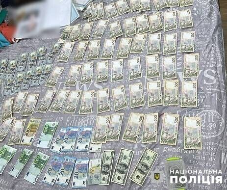 В Киеве задержали группу наркоторговцев: ежемесячно "бизнес" приносил около полумиллиона прибыли. Фото