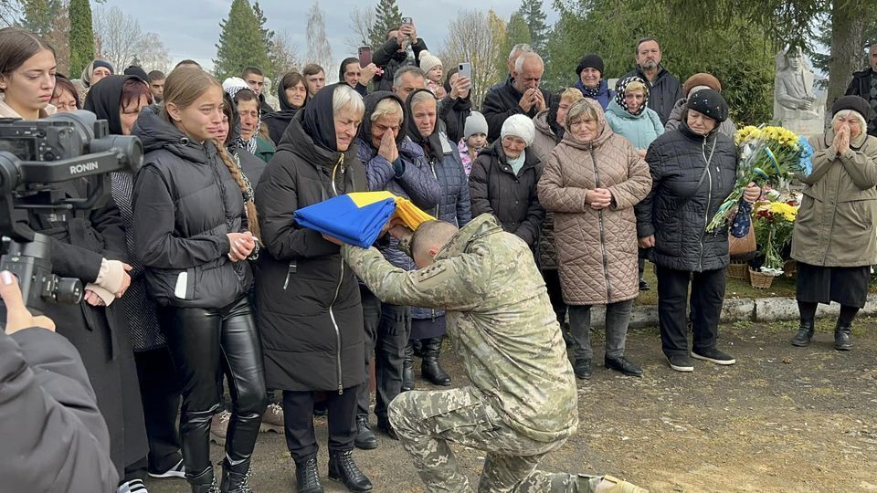 Повернувся додому на щиті: на війні загинув 41-річний солдат Ігор Яцко з Надвірної. Фото і відео