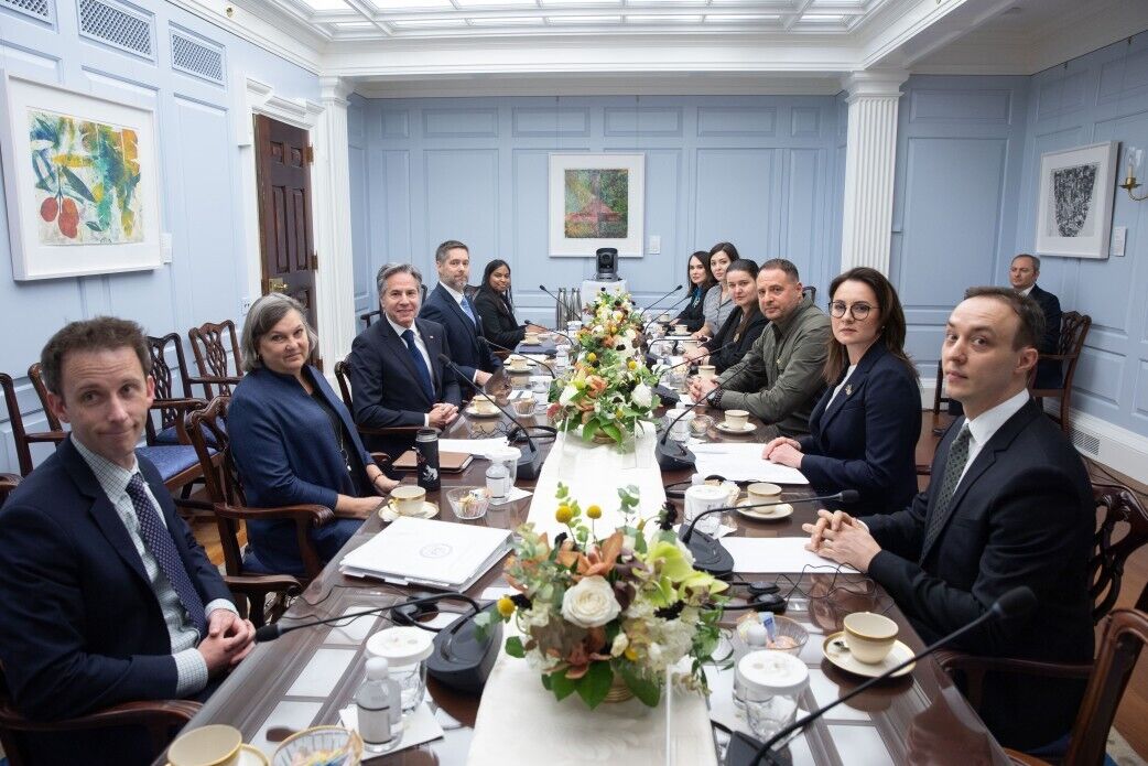 Украинская делегация в Вашингтоне встретилась с госсекретарем США Блинкеном: о чём говорили. Фото