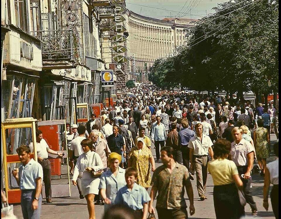 Майдан без "Глобуса" та Хрещатик без реклами: Київ на знімках Бориса Градова. Архівні фото