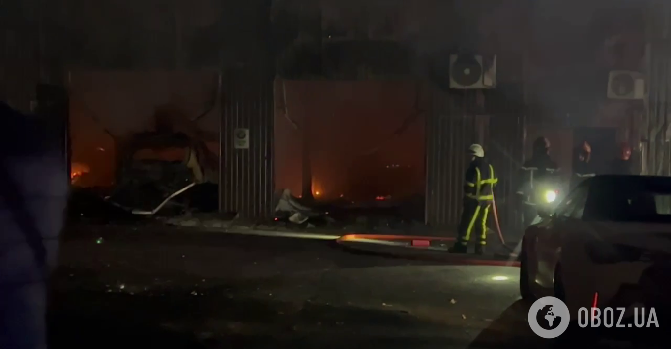 В Киеве разгорелся сильный пожар