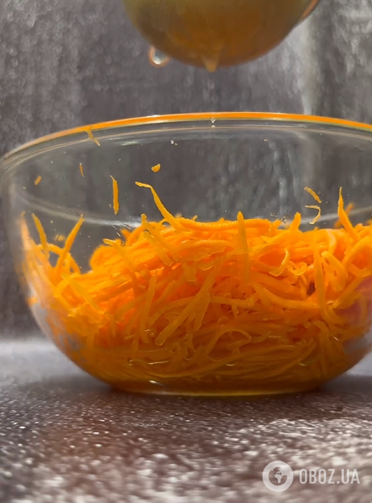 Найсмачніша морква по-корейськи: весь секрет у заправці 