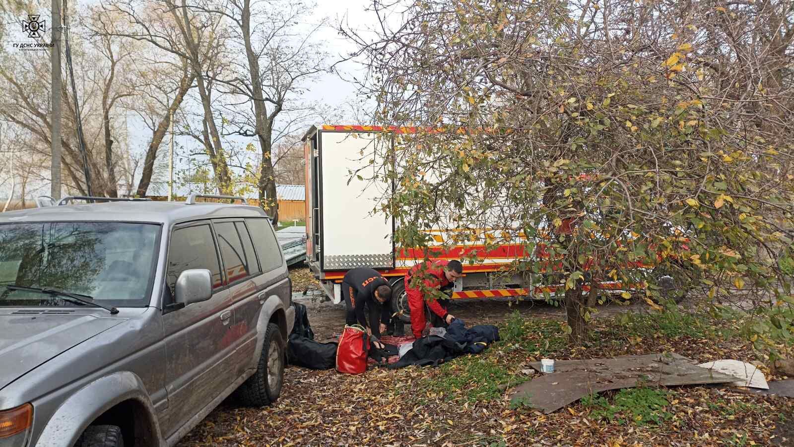 На Полтавщине нашли тела двух мужчин, которые перевернулись на лодке в Днепр: детали трагедии. Фото