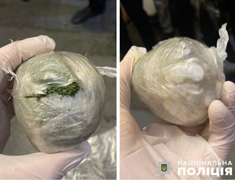 Сбывали наркотики в Лукьяновском СИЗО: о подозрении сообщили "смотрящему" и его подельникам. Фото и видео