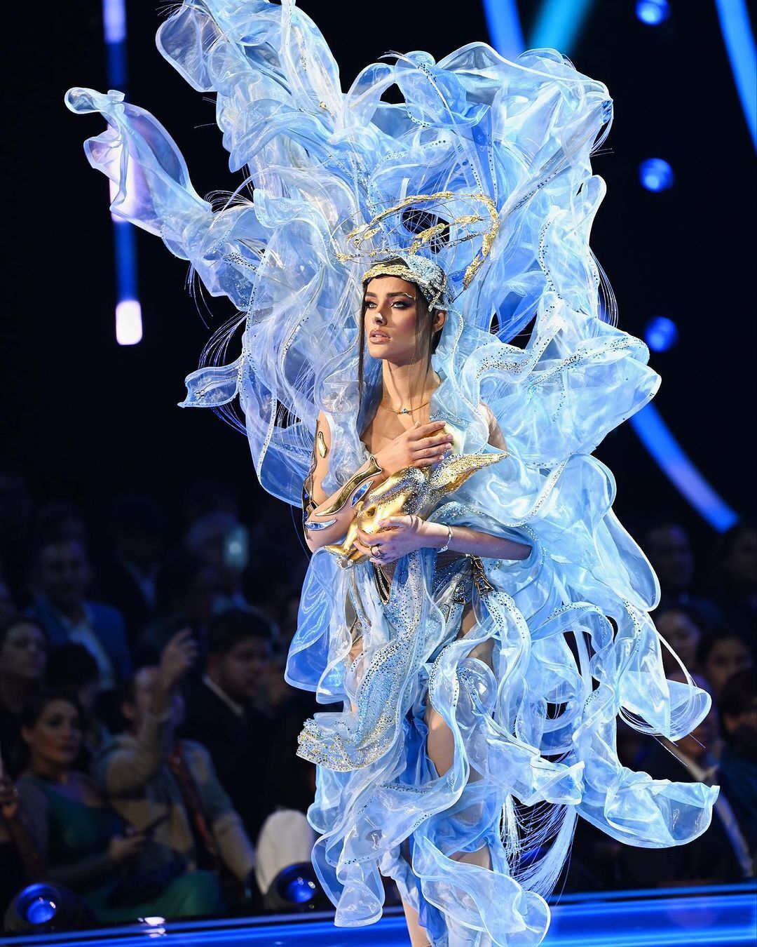 Ангелина Усанова в финале "Мисс Вселенная 2023" поразила "космическим" платьем с украинским звездным небом