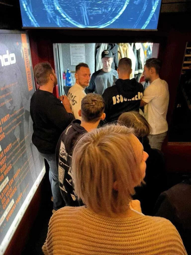 Громкий скандал в отборе Евро-2024. Перед важнейшим матчем футболистов выгнали из сборной за вечеринку с алкоголем в кафе в Чехии