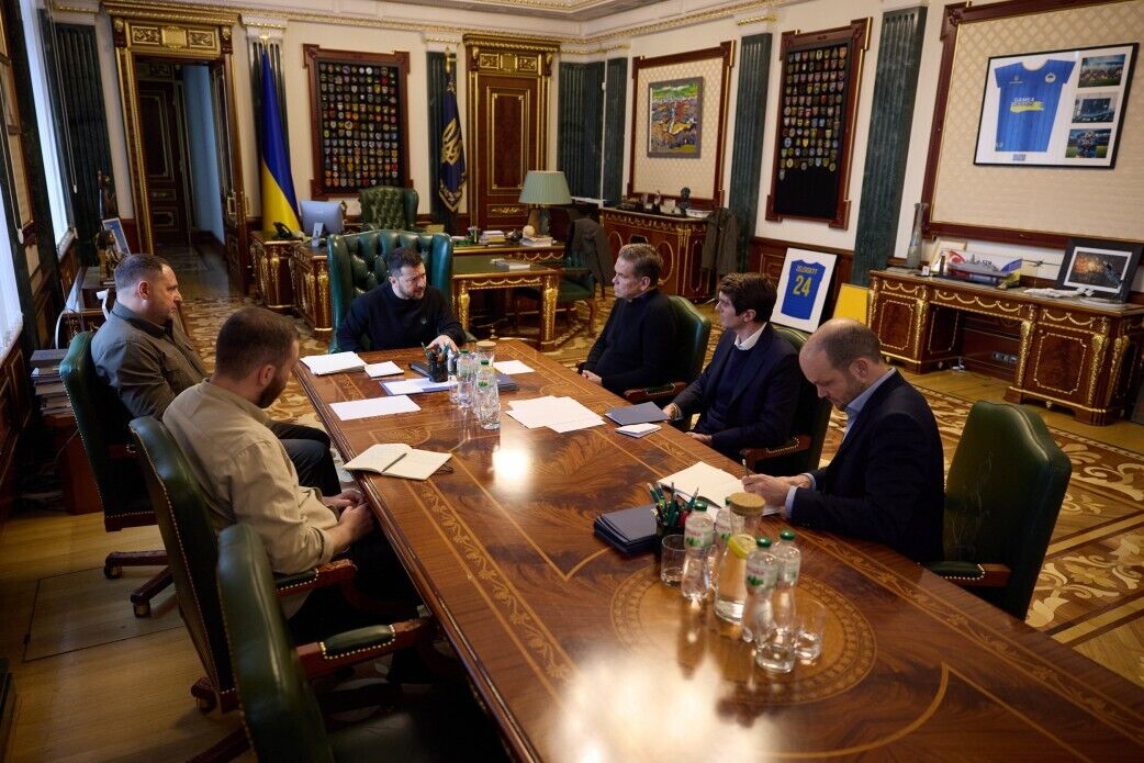 "Завершится все не так быстро": Зеленский высказался о войне в Украине и подвиге защитников