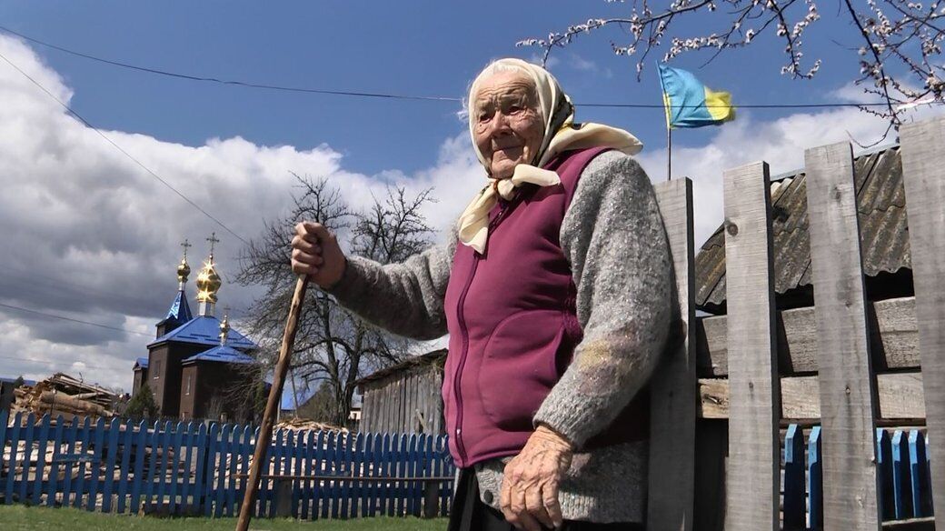 Над ее домом развевался сине-желтый флаг: умерла легендарная связная УПА Анна Зеленая