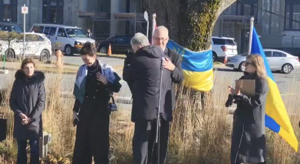 Порошенко и министр обороны Канады выступили на проукраинском митинге в Галифаксе