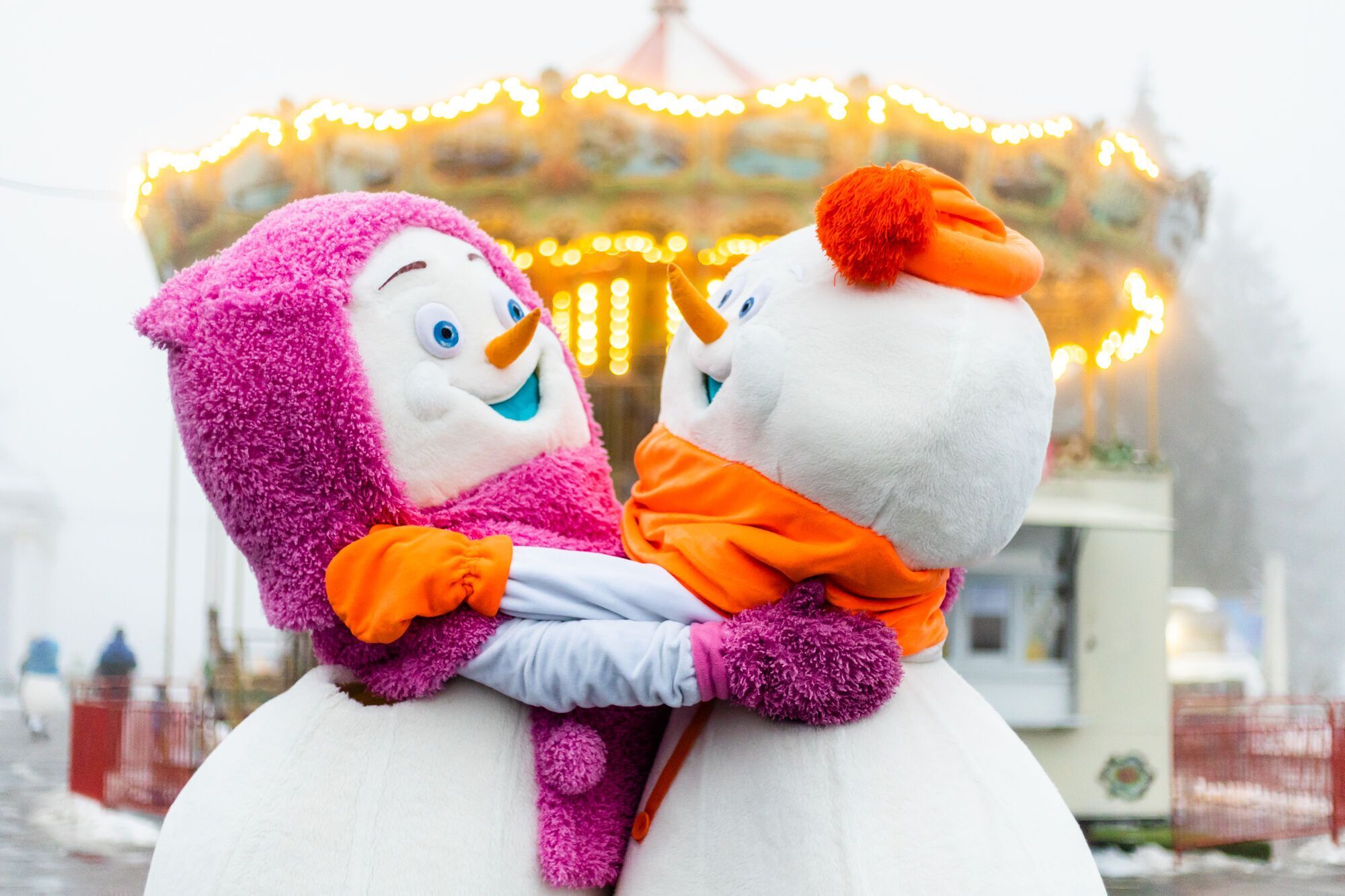 Каток, ледяные скульптуры, Санта и фольклорные представления: что готовит "Зимняя Страна" на ВДНХ в Киеве