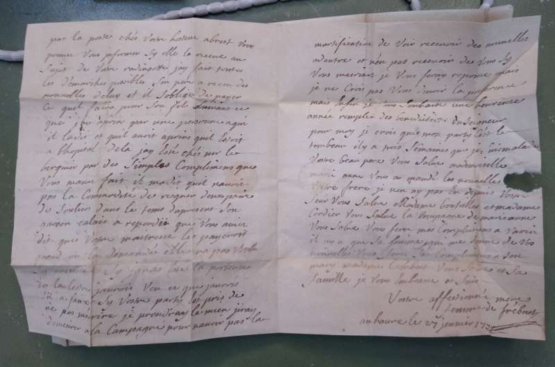 Це пристрасніше, ніж "50 відтінків сірого": вчені вперше прочитали французькі любовні листи, викрадені 265 років тому