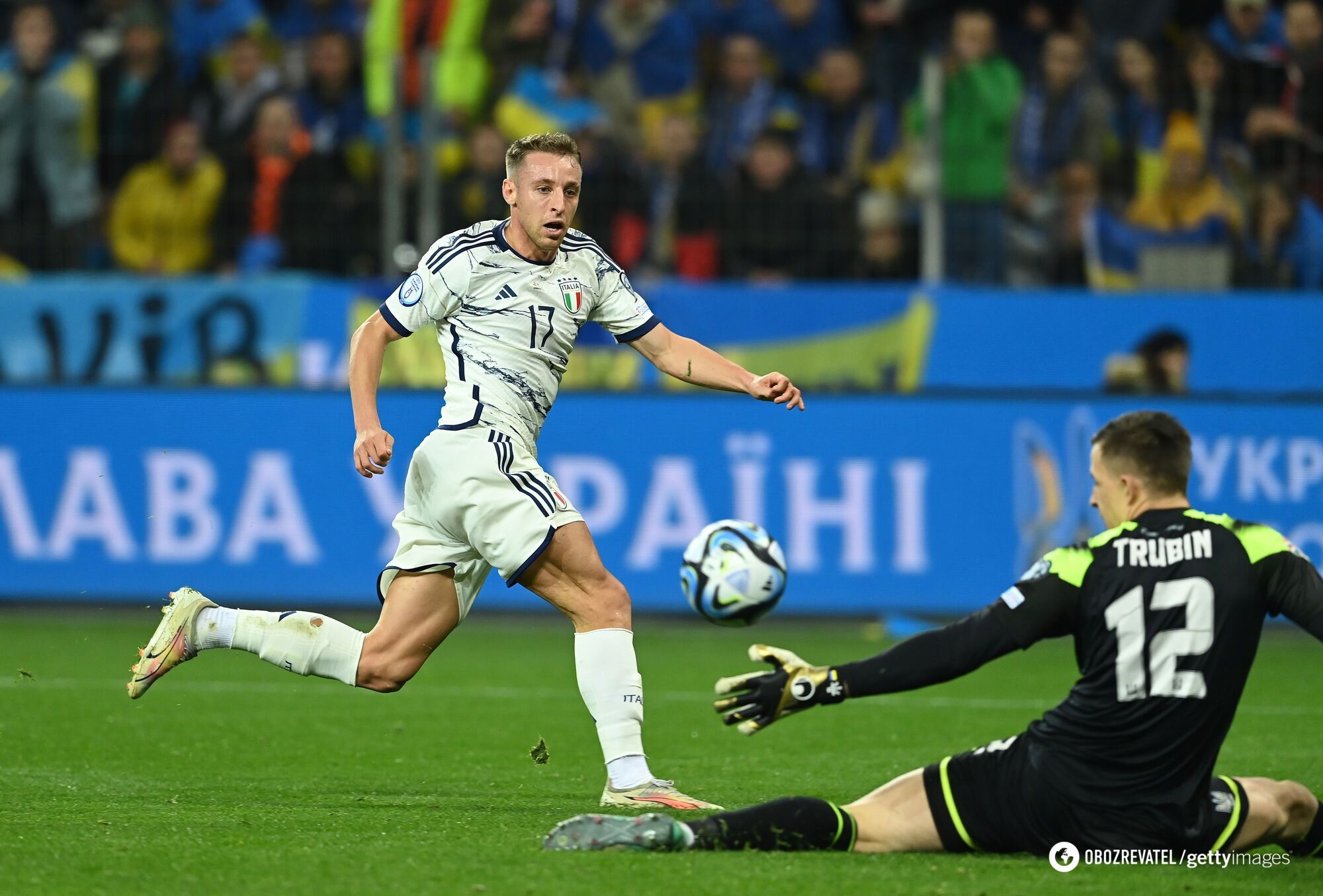 Сильно удивился: вратарь сборной Украины не знал о попадании в плей-офф отбора Евро-2024