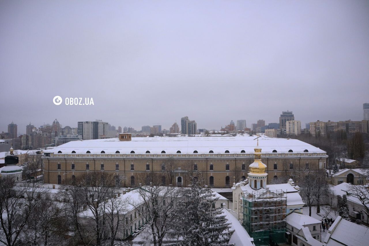 Не каждая птица долетит: в Лавре открыли доступ к верхним ярусам колокольни. Фото и видео