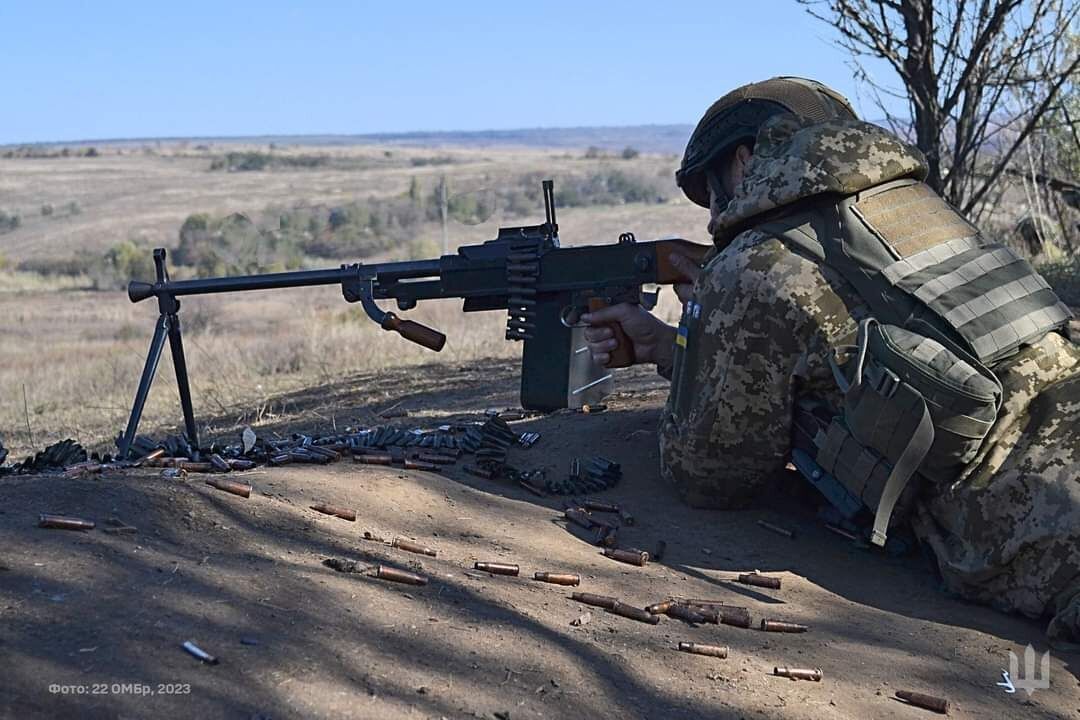 Оккупанты не бросают попыток окружить Авдеевку, ВСУ удерживают занятые позиции на левобережье Днепра – Генштаб