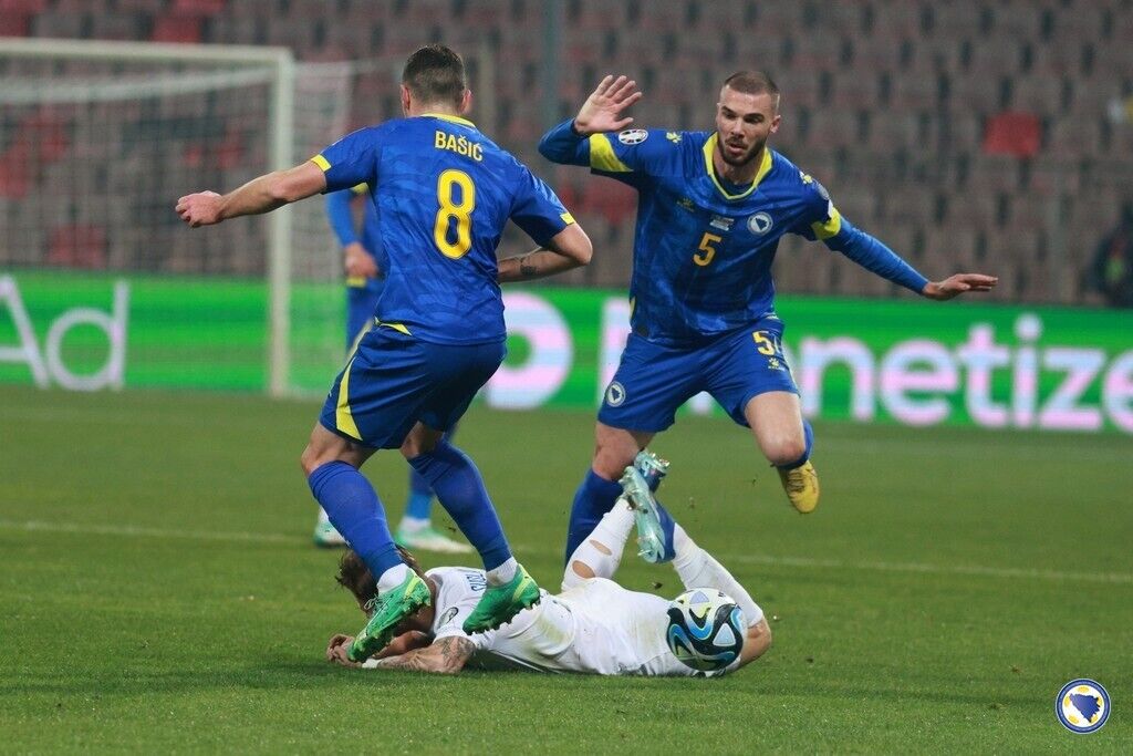 "Розібратися з федерацією": гравець збірної Боснії відмовився грати за команду перед матчем з Україною