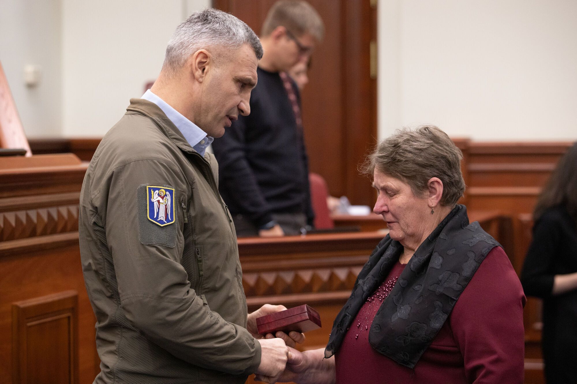 Захисники України отримали від Кличка держнагороди та відзнаки від столиці