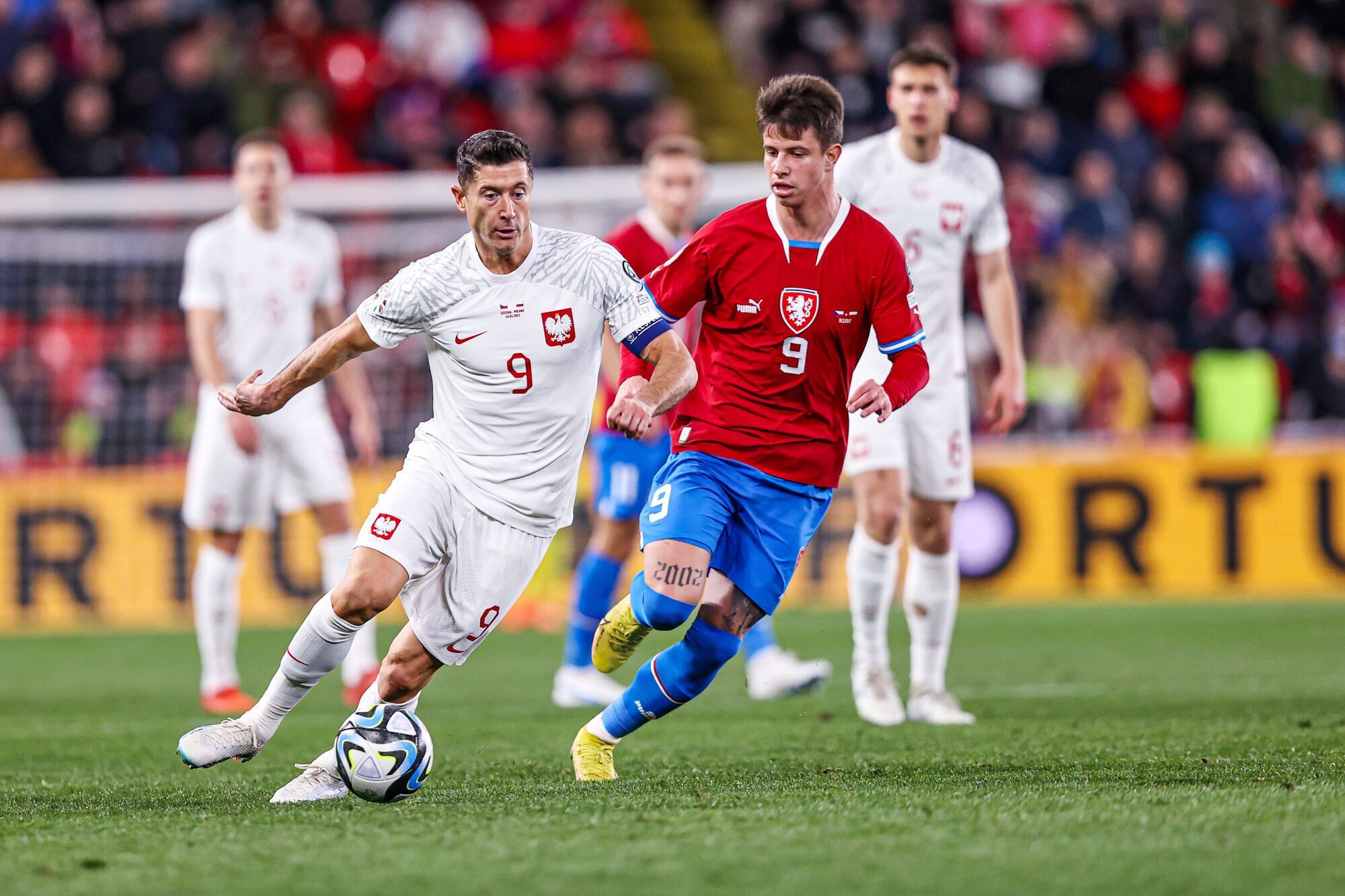 Скандал в отборе Евро-2024: игрока сборной Польши дисквалифицировали за допинг. Но он сможет сыграть в плей-офф
